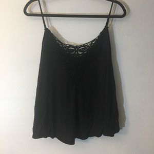 NWOT lace neckline flowy tank top
